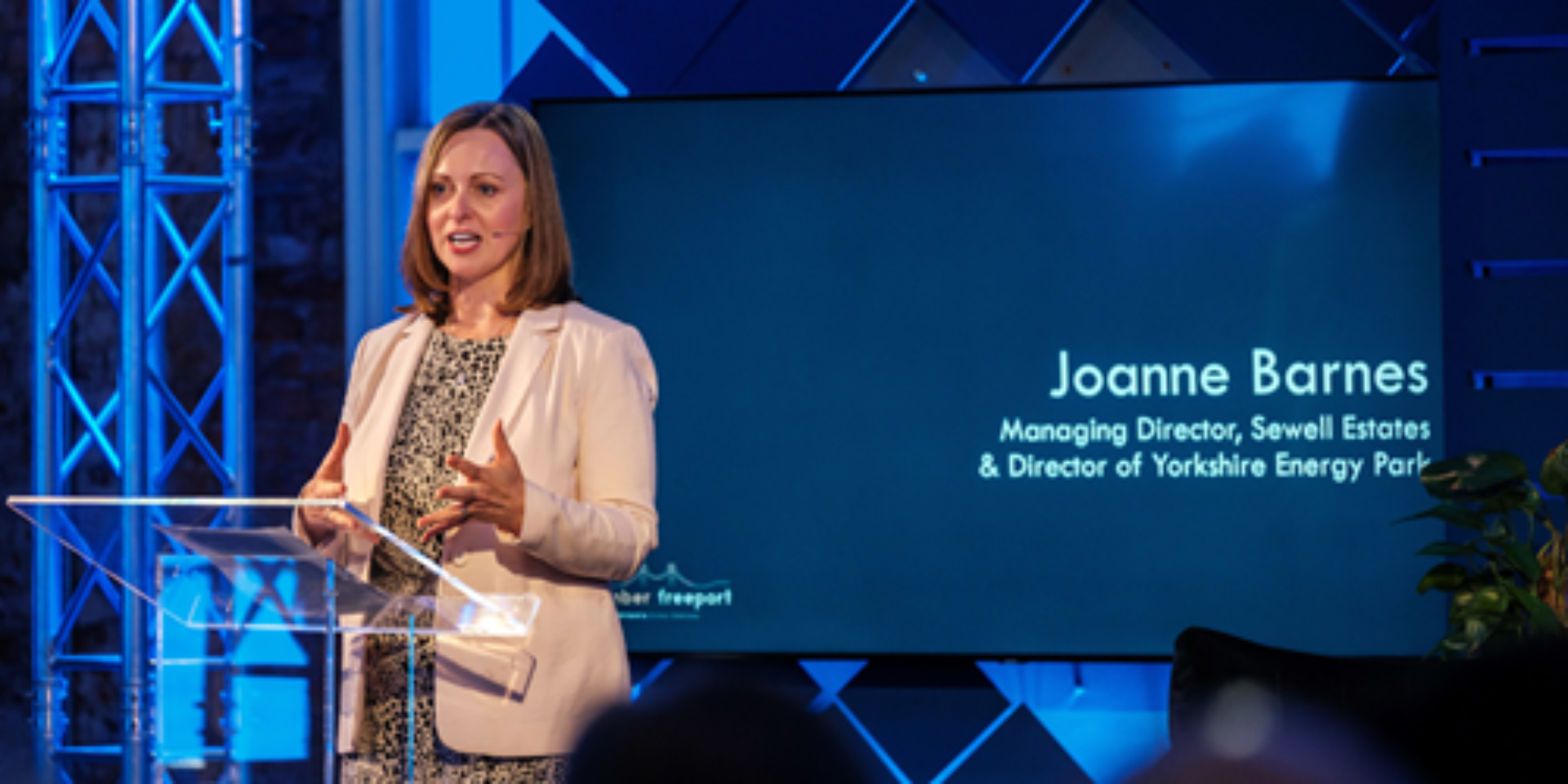 Joanne barnes